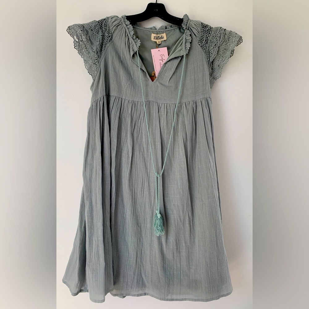 Listicle, tiered baby-doll dress with lace trim